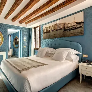Gkk Exclusive Private Guest house