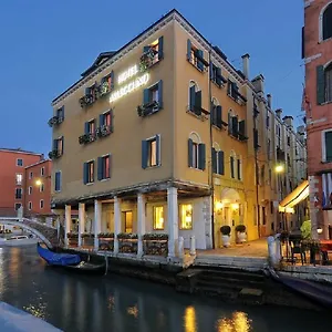 Arlecchino Venezia